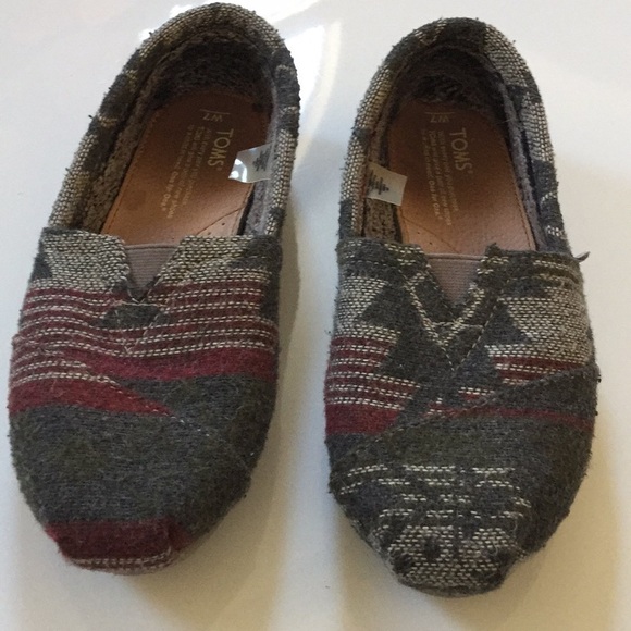 TOMS southwestern textile print gray wine flats western boho vibe size 7 - Picture 8 of 10